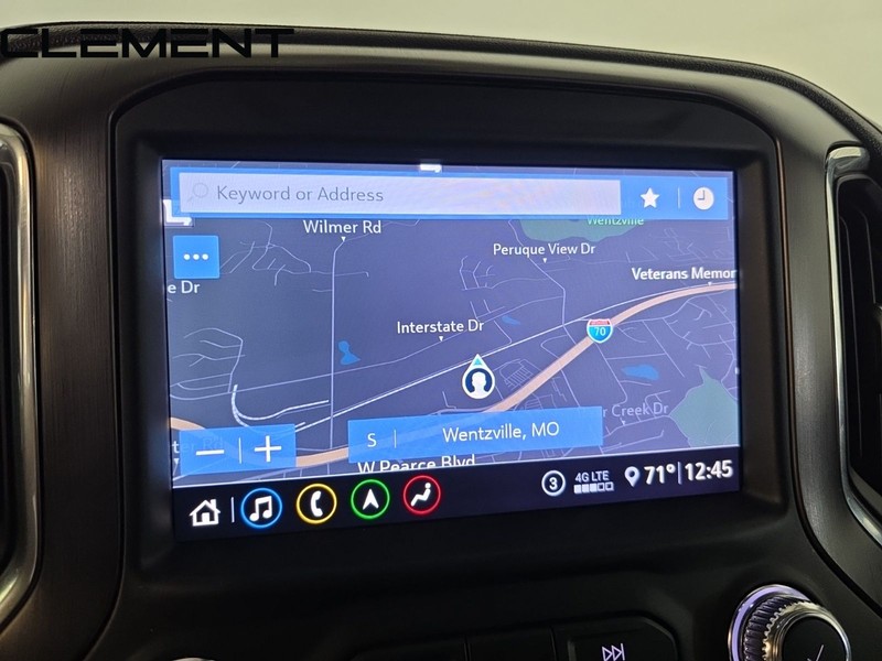 GMC Sierra 1500 Vehicle Full-screen Gallery Image 23