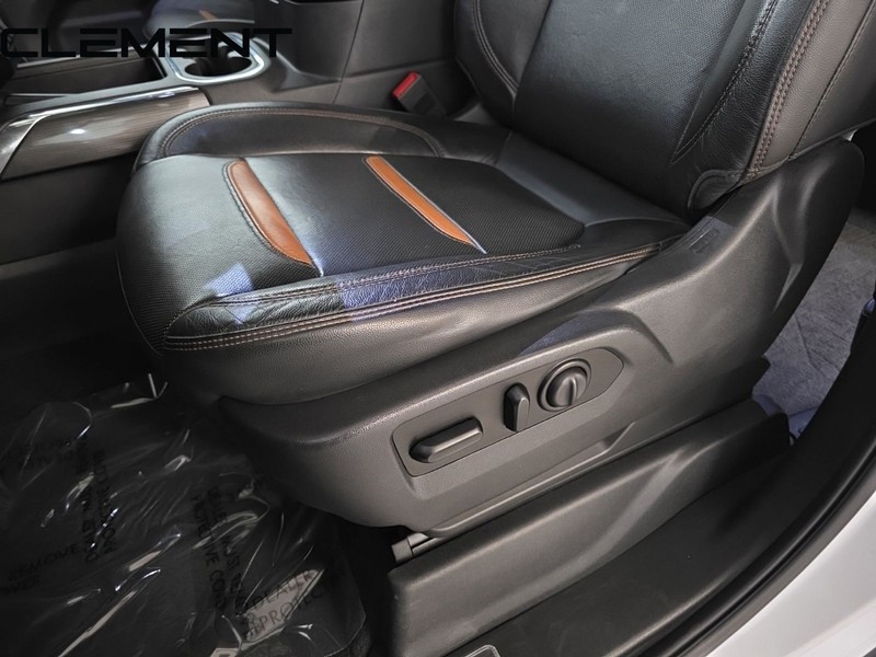 GMC Sierra 1500 Vehicle Full-screen Gallery Image 33