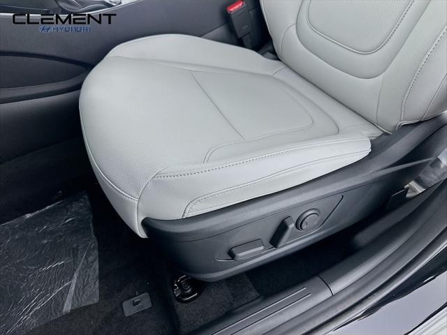 Hyundai Santa Cruz Vehicle Full-screen Gallery Image 25