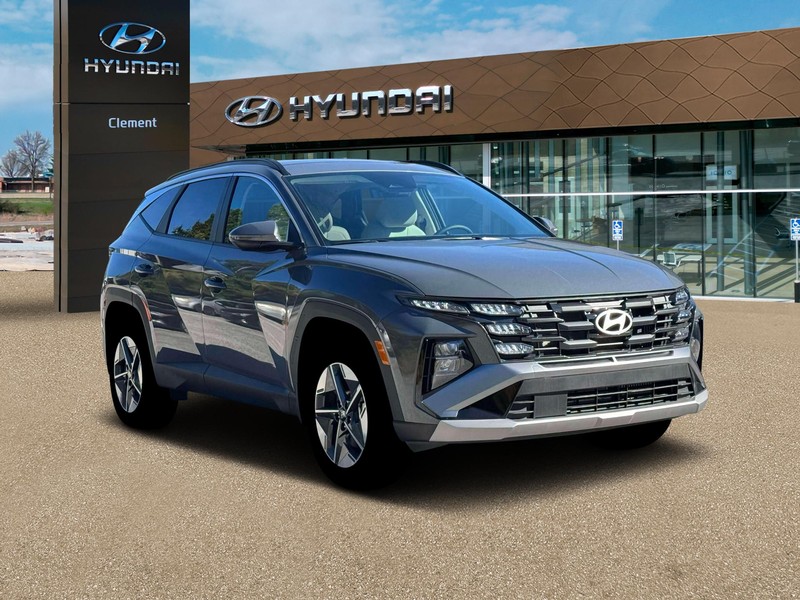 Hyundai Tucson Hybrid Vehicle Full-screen Gallery Image 11