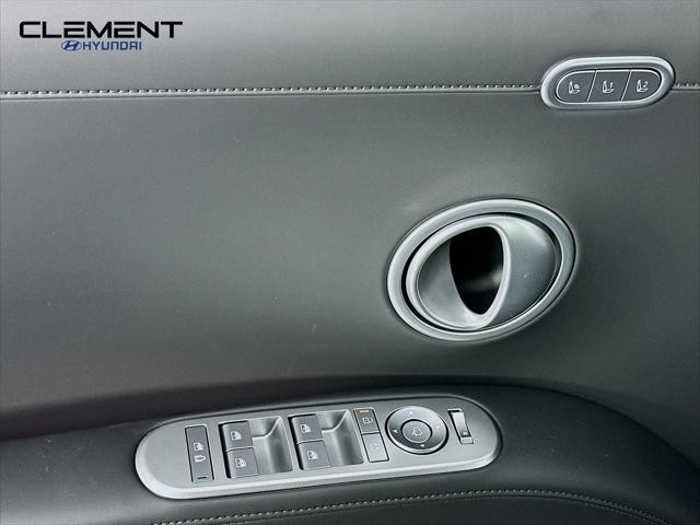 Hyundai Palisade Vehicle Full-screen Gallery Image 24