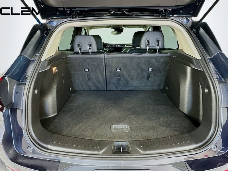 Buick Encore GX Vehicle Full-screen Gallery Image 9