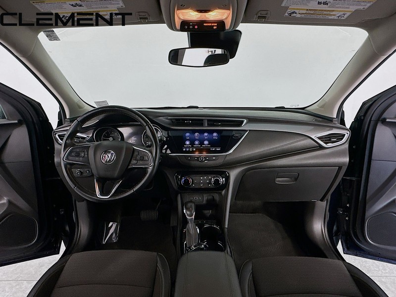 Buick Encore GX Vehicle Full-screen Gallery Image 11