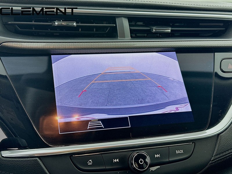 Buick Encore GX Vehicle Full-screen Gallery Image 19