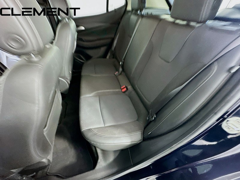 Buick Encore GX Vehicle Full-screen Gallery Image 31