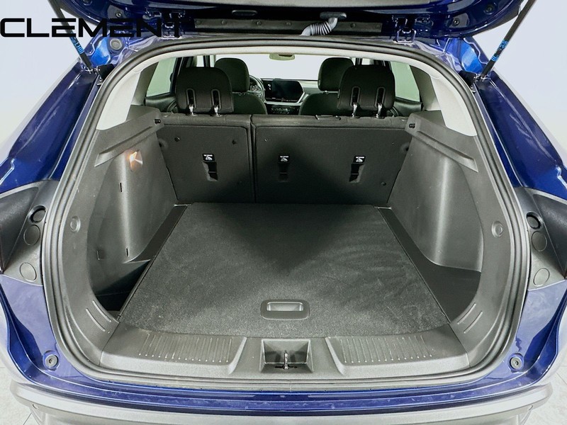 Chevrolet Trax Vehicle Full-screen Gallery Image 9