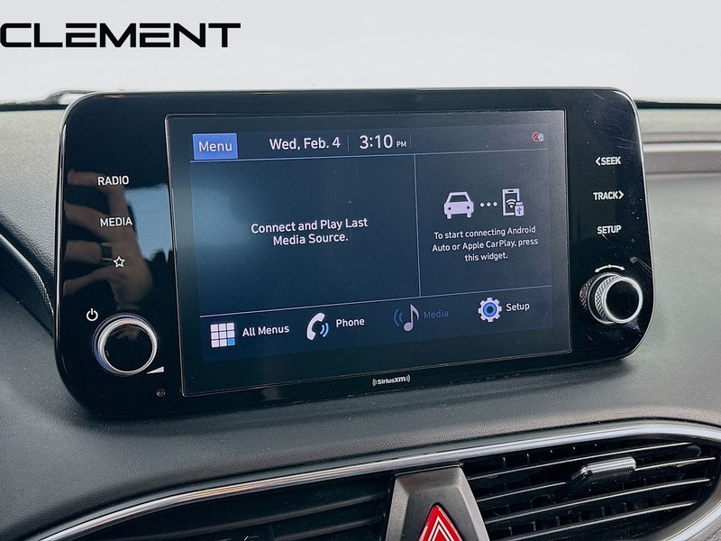 Hyundai Santa Fe Vehicle Full-screen Gallery Image 18