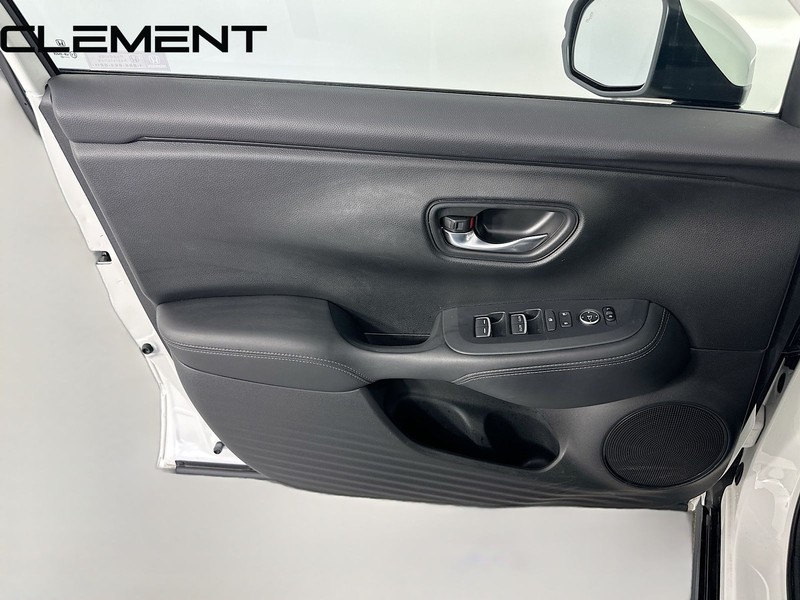 Honda HR-V Vehicle Full-screen Gallery Image 27