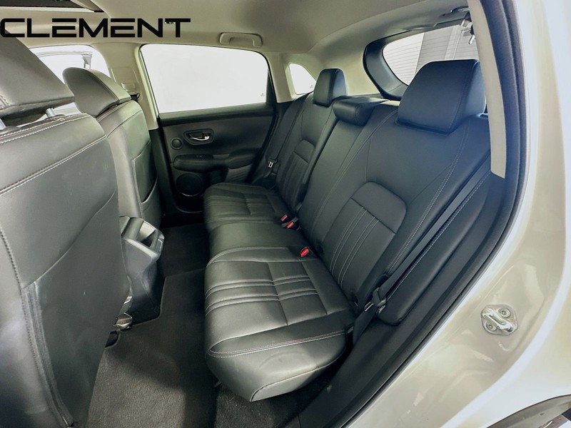 Honda HR-V Vehicle Full-screen Gallery Image 32