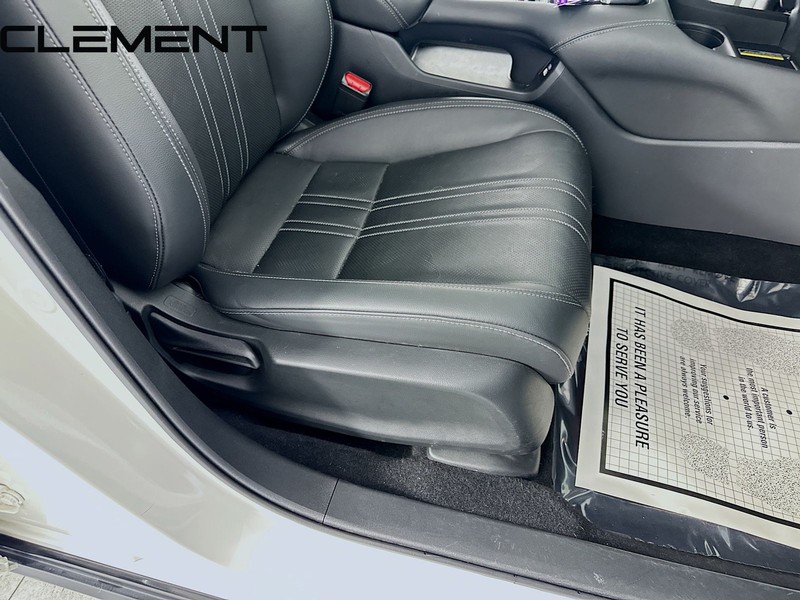 Honda HR-V Vehicle Full-screen Gallery Image 33