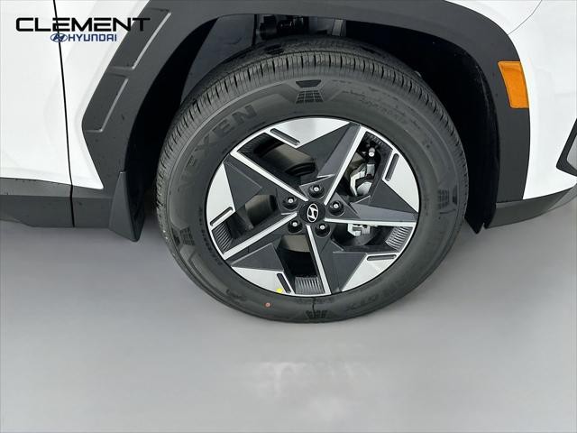 Hyundai Tucson Hybrid Vehicle Full-screen Gallery Image 31