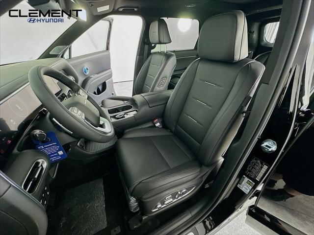 Hyundai Palisade Hybrid Vehicle Full-screen Gallery Image 27