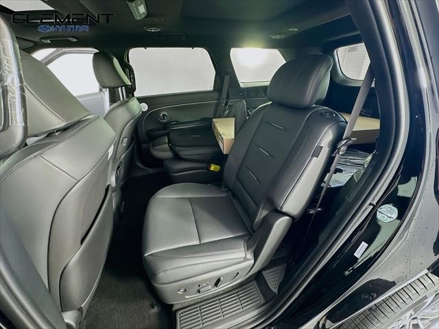 Hyundai Palisade Hybrid Vehicle Full-screen Gallery Image 29