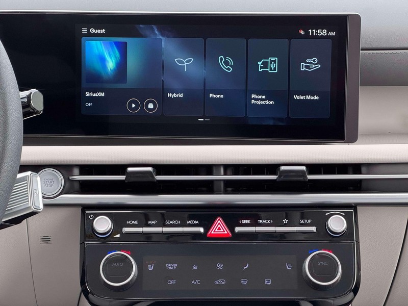 Hyundai Tucson Hybrid Vehicle Full-screen Gallery Image 19