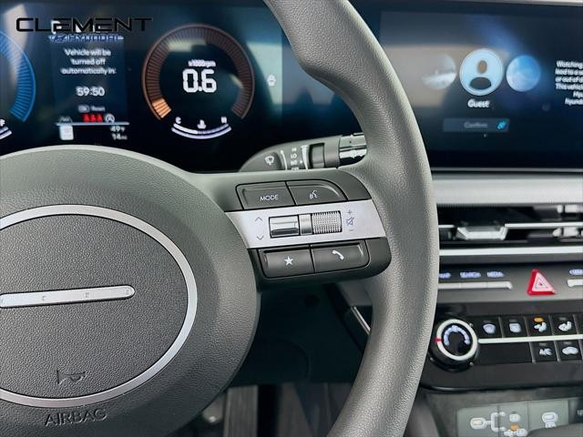 Hyundai Sonata Vehicle Full-screen Gallery Image 15