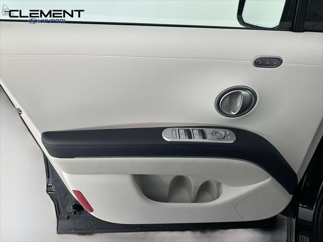 Hyundai Palisade Vehicle Full-screen Gallery Image 25