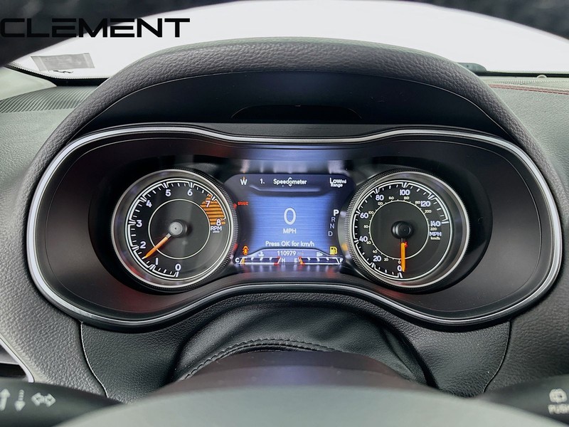 Jeep Cherokee Vehicle Full-screen Gallery Image 18