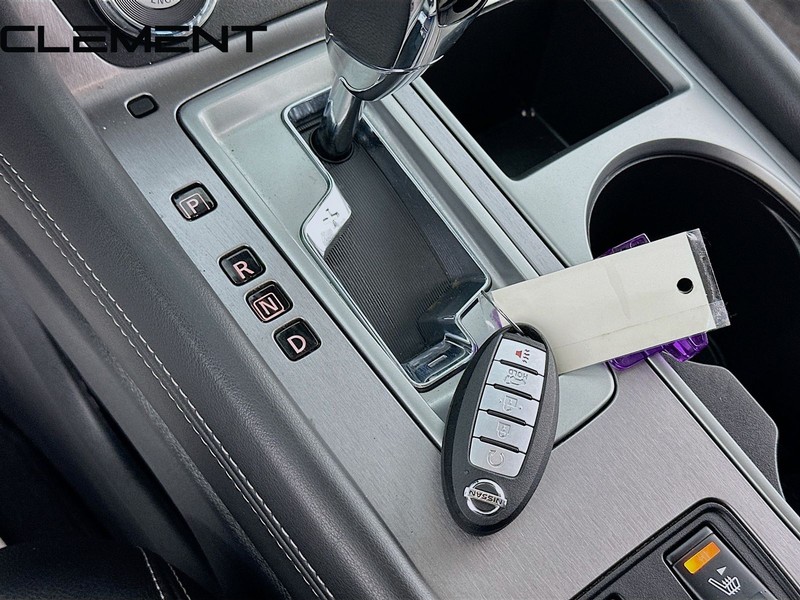 Nissan Murano Vehicle Image 23