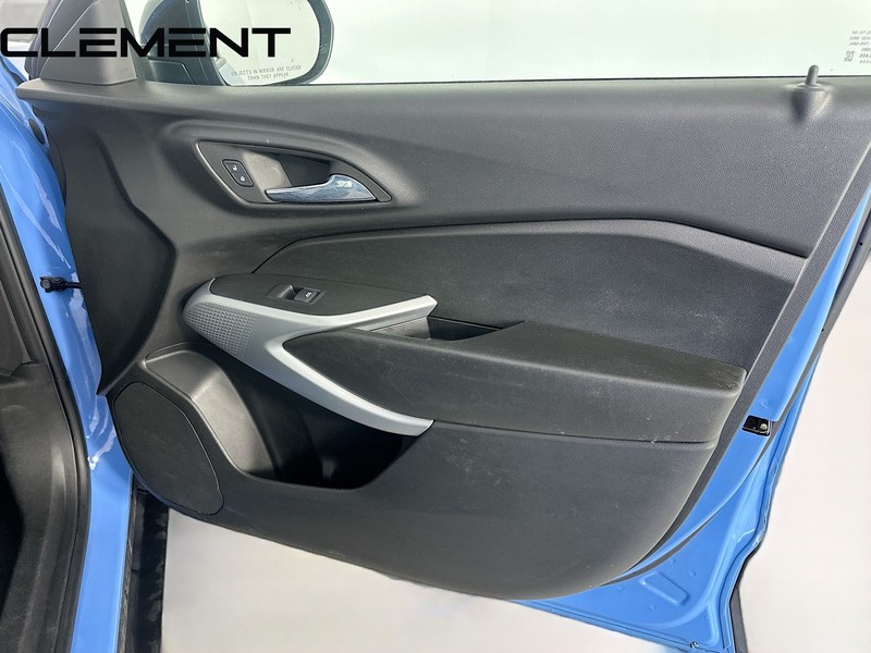 Chevrolet Trax Vehicle Full-screen Gallery Image 35