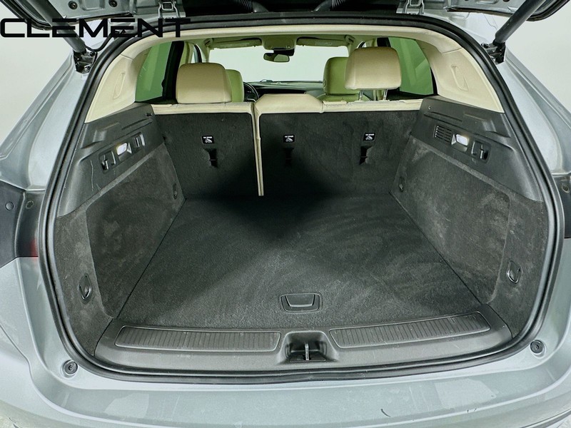 Buick Envision Vehicle Full-screen Gallery Image 11