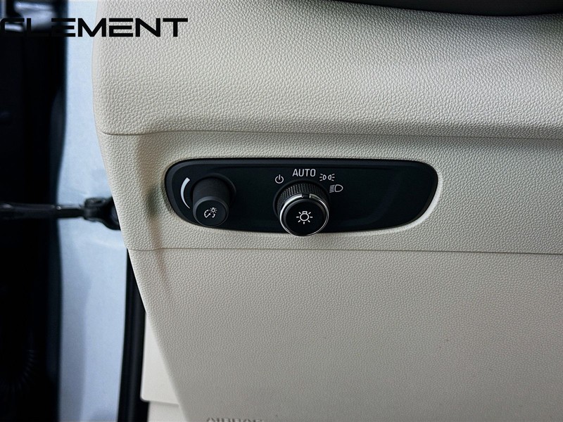 Buick Envision Vehicle Full-screen Gallery Image 13