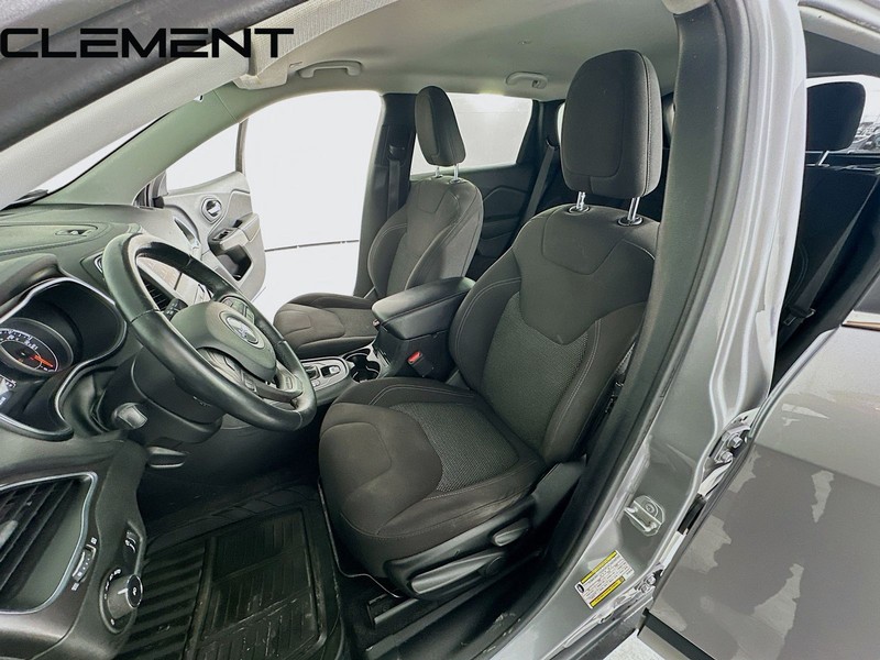 Jeep Cherokee Vehicle Image 28