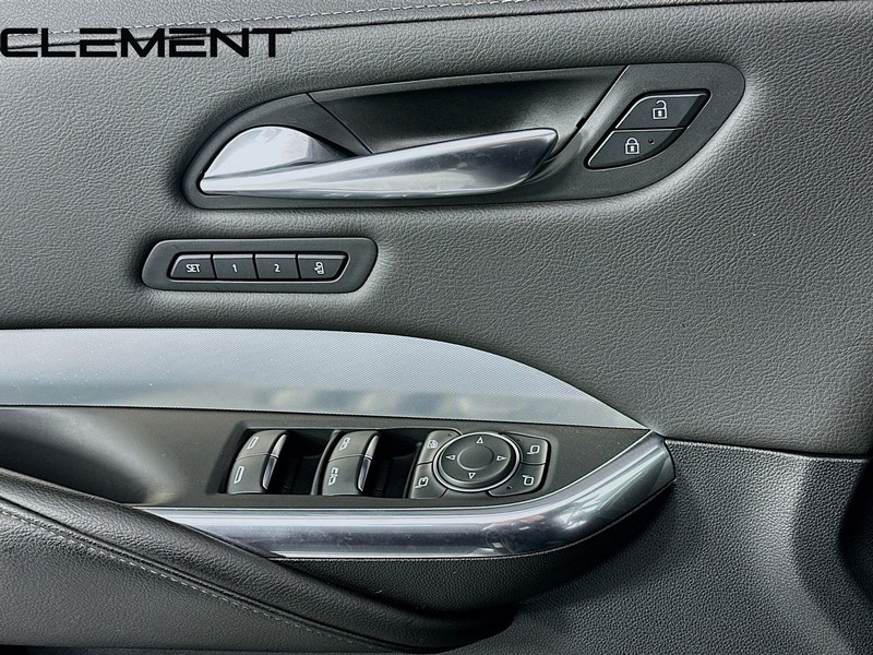 Cadillac XT4 Vehicle Full-screen Gallery Image 24