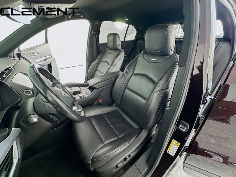 Cadillac XT4 Vehicle Full-screen Gallery Image 28