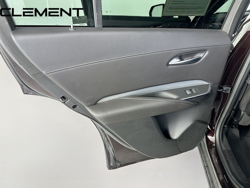 Cadillac XT4 Vehicle Full-screen Gallery Image 29