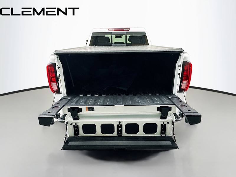 GMC Sierra 1500 Vehicle Image 11