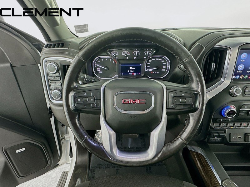 GMC Sierra 1500 Vehicle Image 14