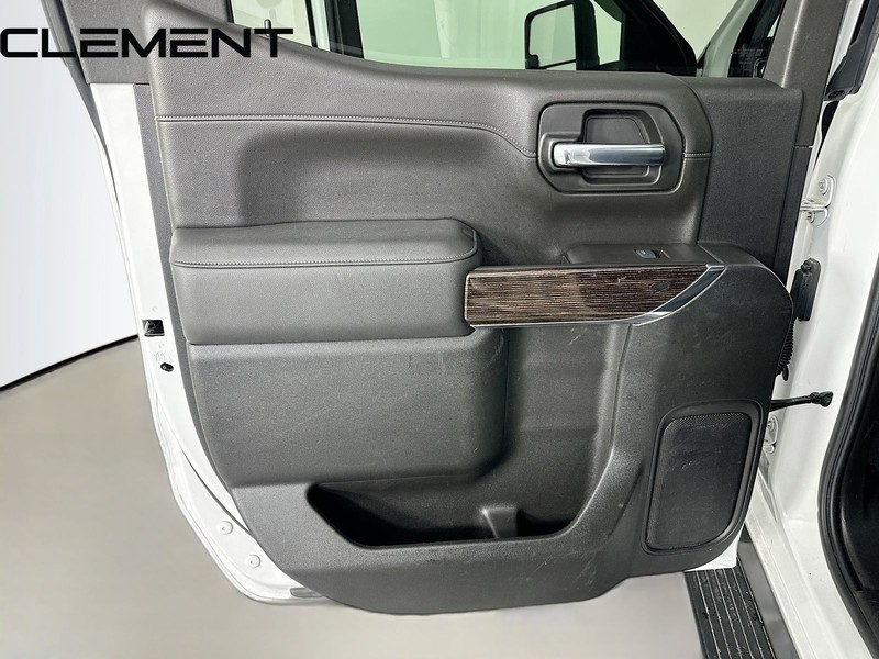 GMC Sierra 1500 Vehicle Image 32