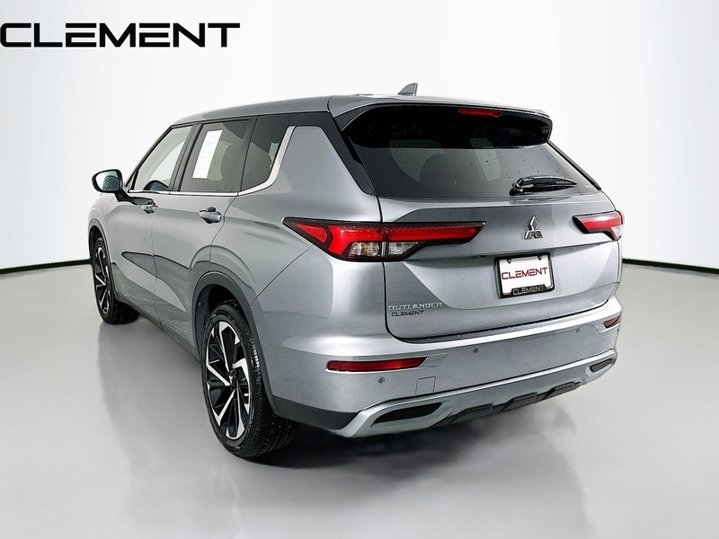 Mitsubishi Outlander Vehicle Image 08