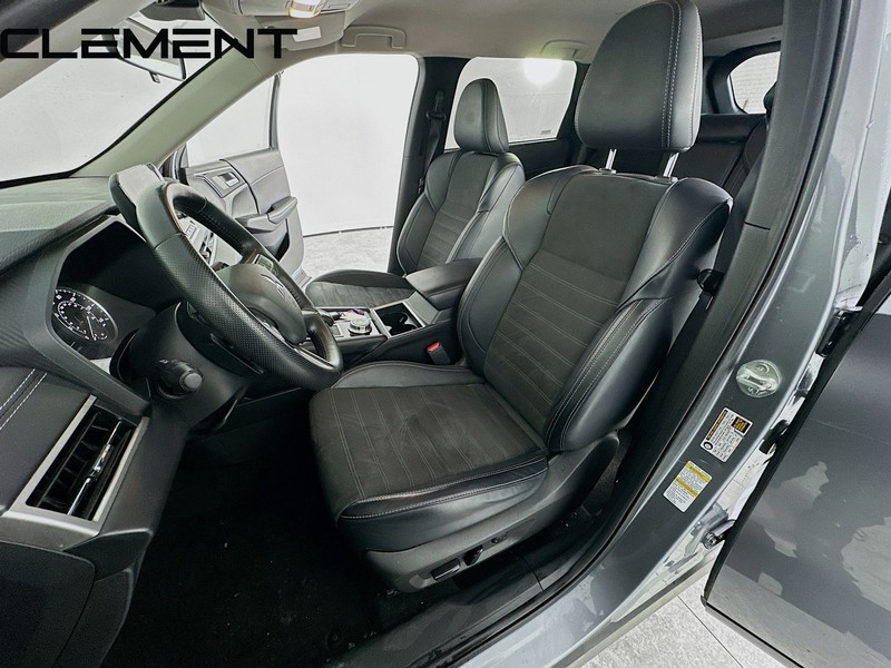 Mitsubishi Outlander Vehicle Image 28