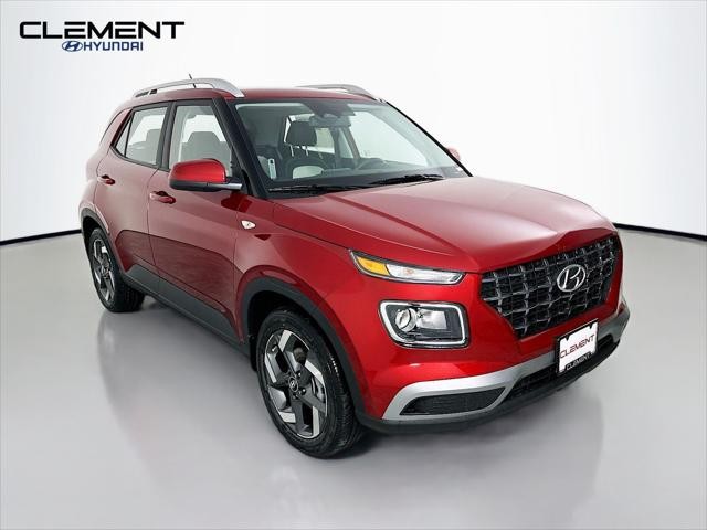 Hyundai Venue Vehicle Full-screen Gallery Image 3