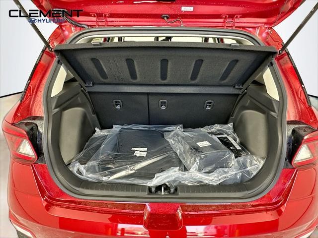 Hyundai Venue Vehicle Full-screen Gallery Image 9