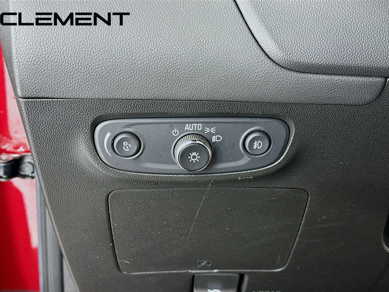 Buick Encore GX Vehicle Full-screen Gallery Image 13