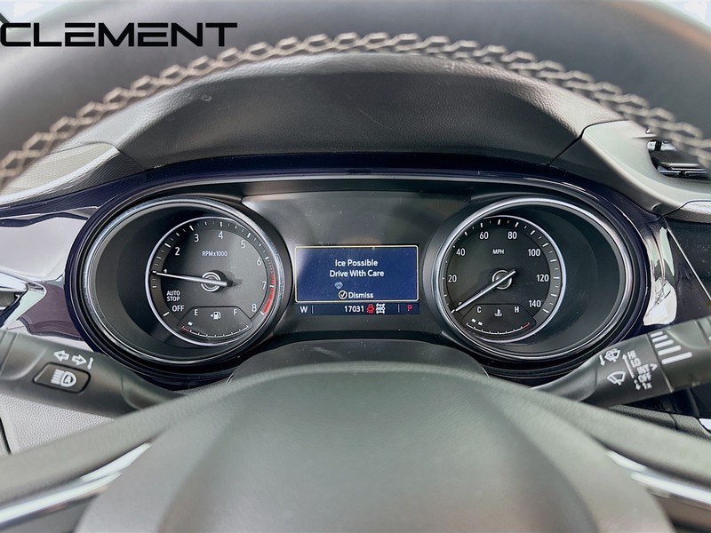 Buick Encore GX Vehicle Full-screen Gallery Image 18