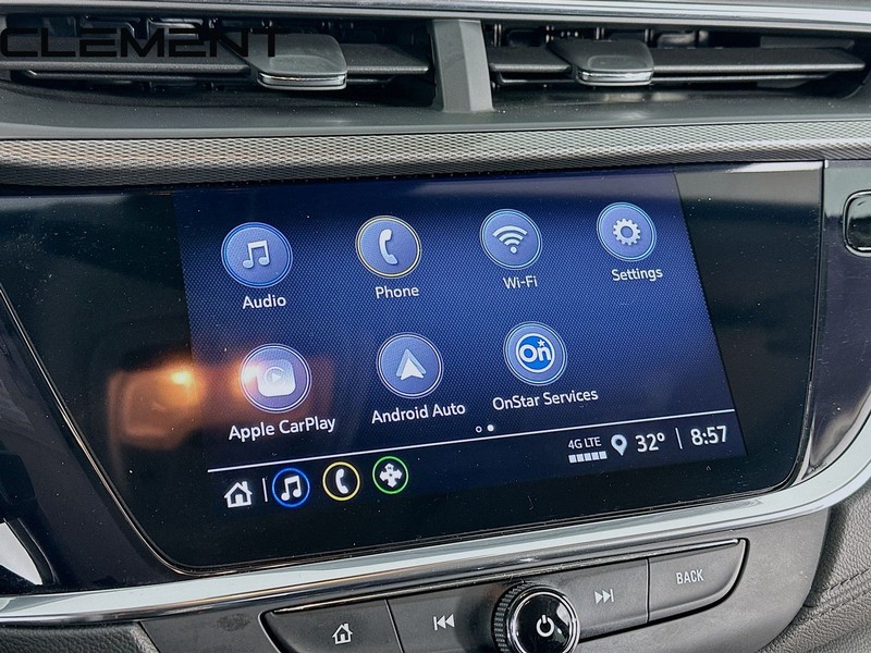 Buick Encore GX Vehicle Full-screen Gallery Image 19