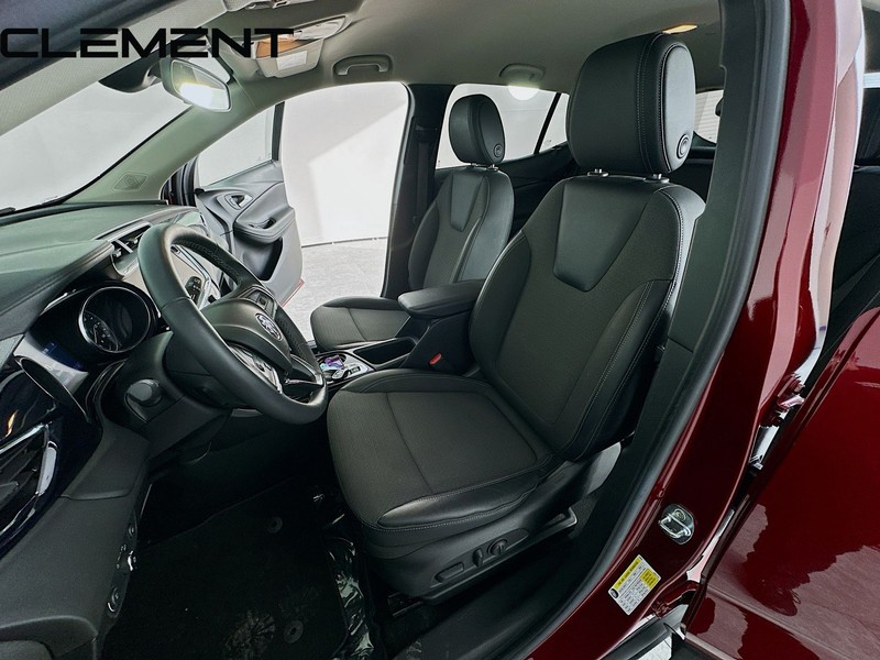 Buick Encore GX Vehicle Full-screen Gallery Image 29