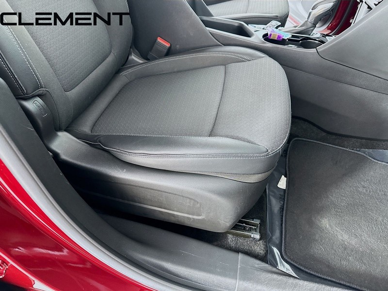 Buick Encore GX Vehicle Full-screen Gallery Image 33