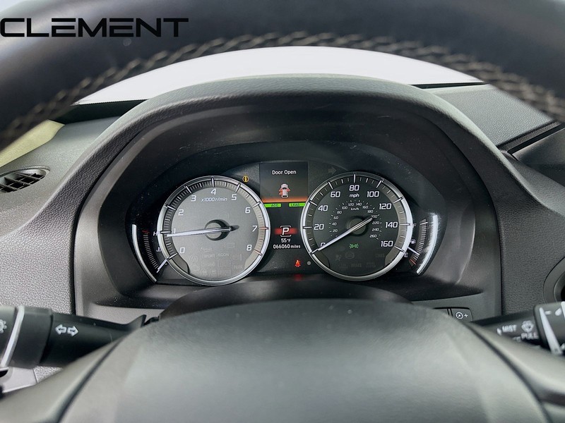 Acura MDX Vehicle Full-screen Gallery Image 18