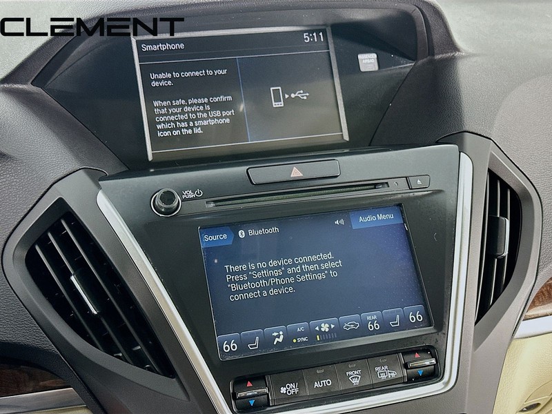 Acura MDX Vehicle Full-screen Gallery Image 19