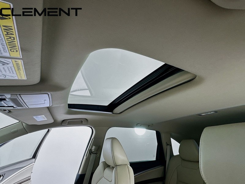 Acura MDX Vehicle Full-screen Gallery Image 25