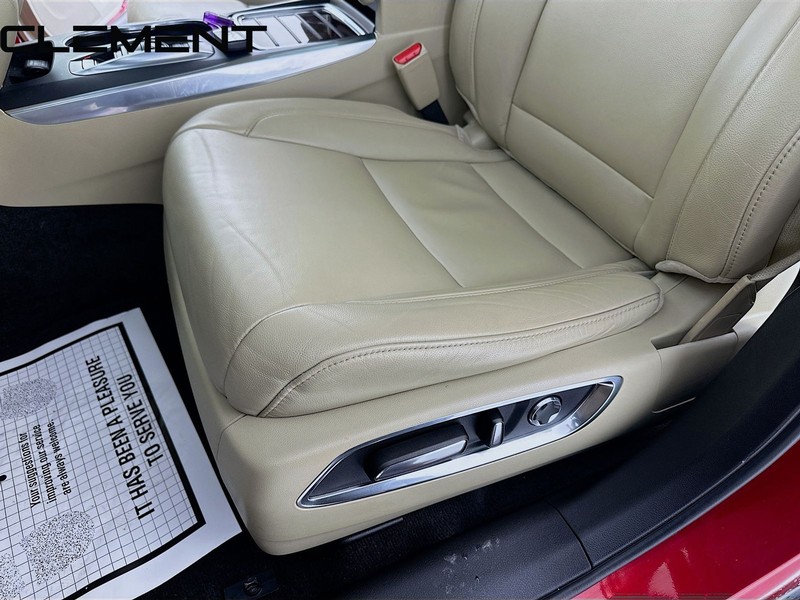 Acura MDX Vehicle Full-screen Gallery Image 29