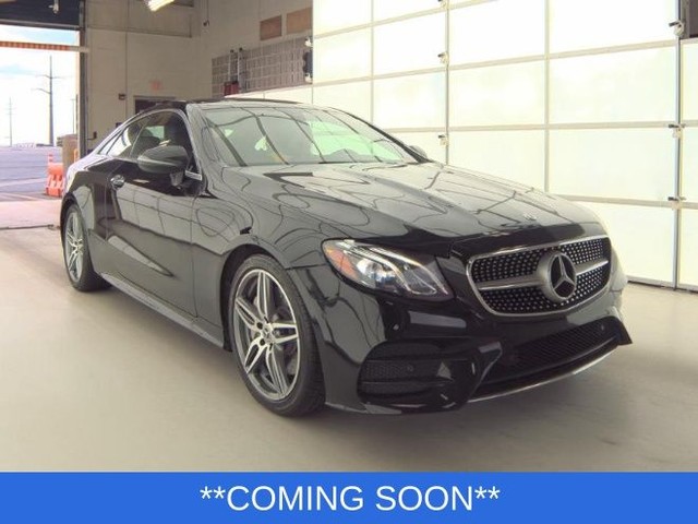 Mercedes-Benz E-Class Vehicle Image 02