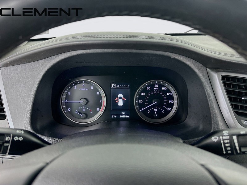 Hyundai Tucson Vehicle Image 18