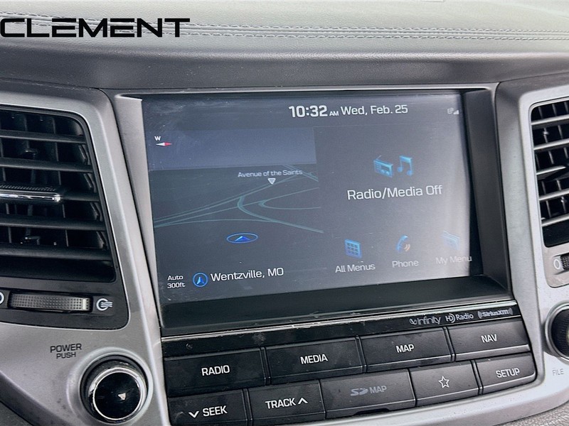 Hyundai Tucson Vehicle Image 19