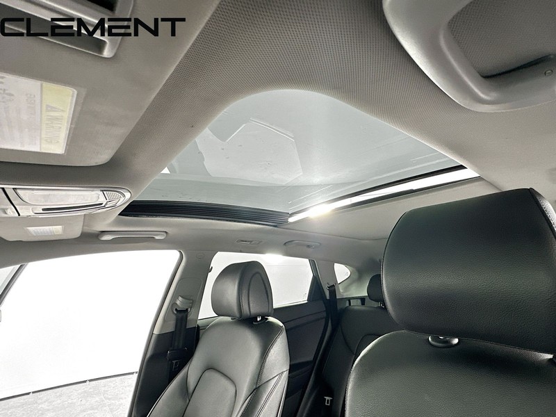 Hyundai Tucson Vehicle Image 25