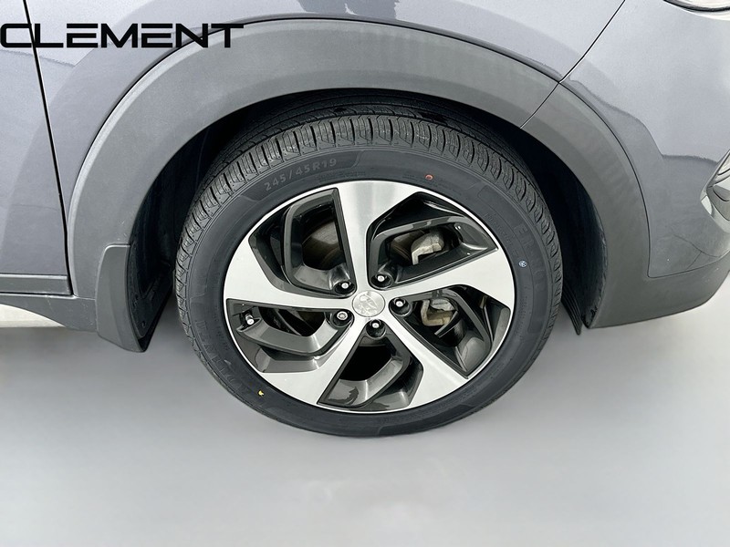 Hyundai Tucson Vehicle Image 38